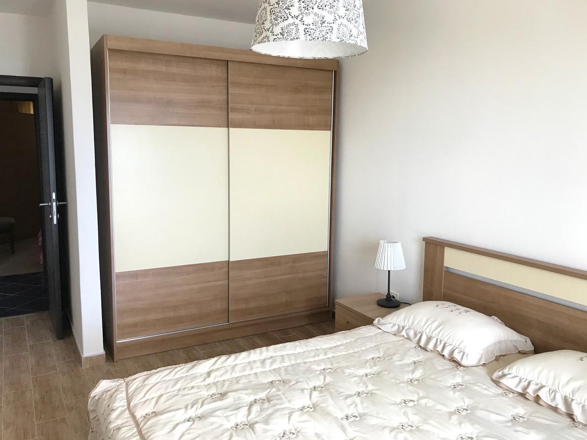 Apartment Jana Улцин Екстериор снимка