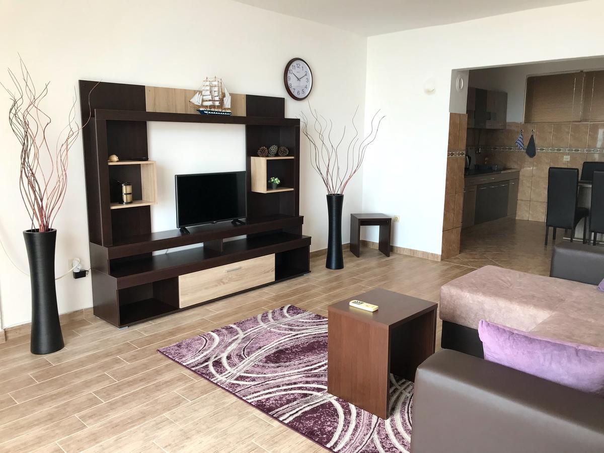Apartment Jana Улцин Екстериор снимка
